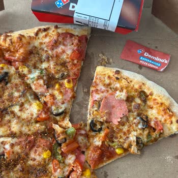Dominos Pizzada Et Ürünlerinin Kalitesi Ve Çöpe Atılan Pizza