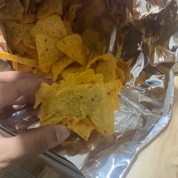 Bayat Ve Birbirine Yapışmış Cipsler Hayal Kırıklığı Yarattı