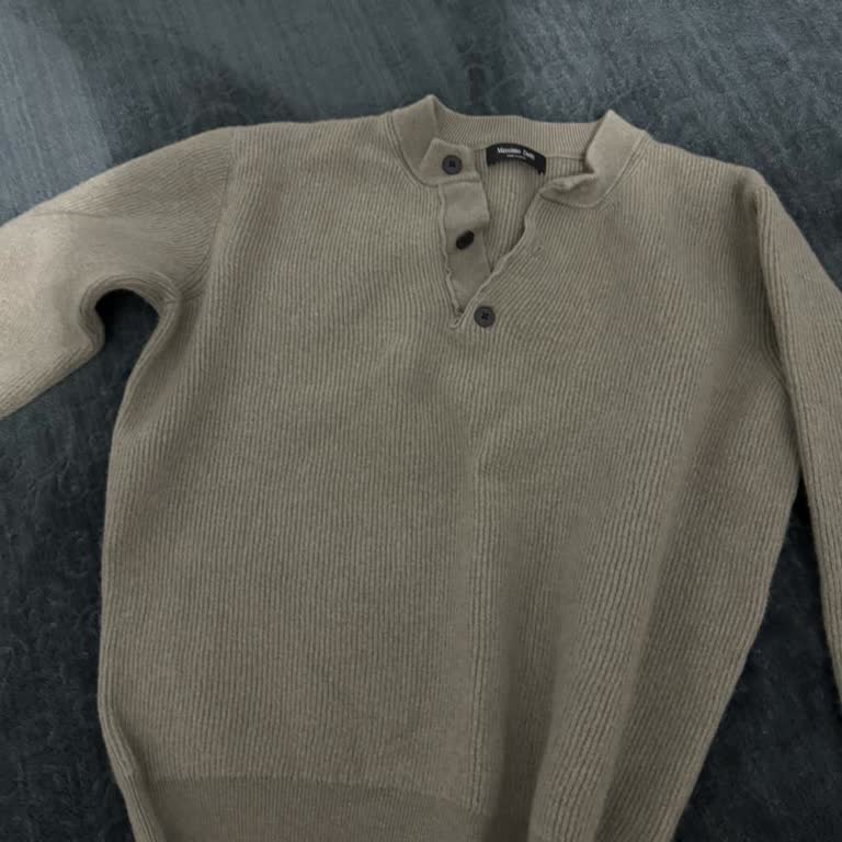 Suéter Massimo Dutti encogido tras primer lavado