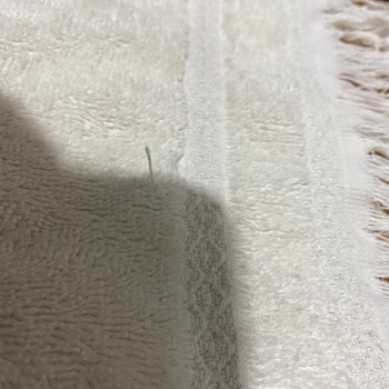 Çamaşır Makinesi Kıyafetlerde Sürekli Zarar Oluşturuyor, Servis Sorunu Çözemiyor