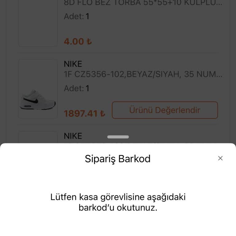 FLO'dan Aldığım Nike Ayakkabı 6 Ayda Deforme Oldu, Mağaza Sorumluluk Almıyor