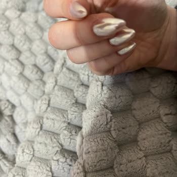 Manikür Sırasında Tırnaklarım Kanadı Ve İlgisiz Davranıldı, Ojeler Çabuk Soyuldu