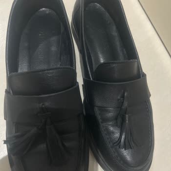 Divarese Ayakkabıda Aksesuar Sorunu Ve Yetersiz Çözüm