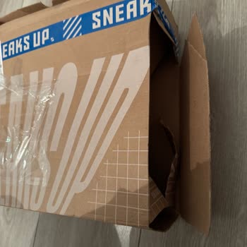 Sipariş Verilen Ayakkabının Kutusu Boş Geldi, Mağduriyet Giderilmiyor