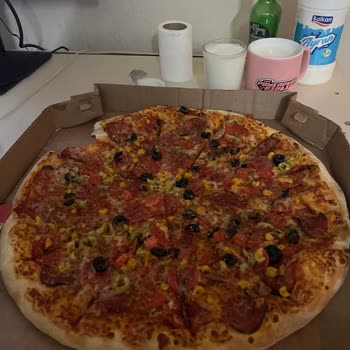 Domino's Söke Şubesi X Large Pizzada Malzeme Eksikliği Hayal Kırıklığı Yarattı