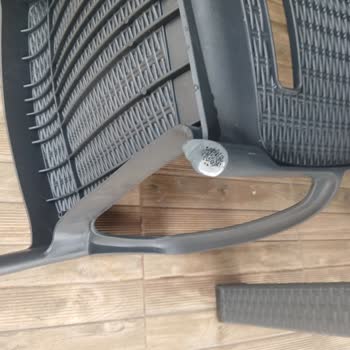 Trendyol Masa Takımı Sandalye Bacağı Kırık Geldi Çözüm Sunulmadı