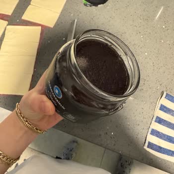 Yeni Alınan Zeytin Ezmesinin Küflü Çıkması Ve Sağlık Endişesi