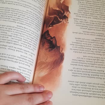 İthaki Yayınları'ndan Aldığım Kitap Ters Basıldı Ve Kalitesiz Çıktı