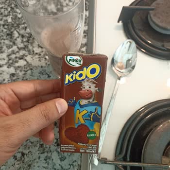 Kido Sütünden Böcek Çıktı: Çocuğumun Sağlığı Tehlikeye Girdi!