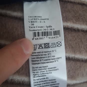 Aldığım Sweatshirtte Dikiş Hatası Ve Omuzda Potluk Sorunu