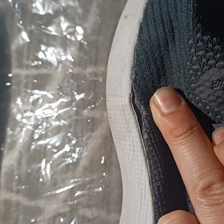 Under Armour Ayakkabı 1.5 Ayda Açıldı, Değişim Reddedildi