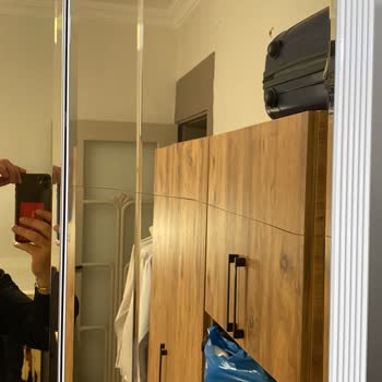 Kırık Aynalar 8 Aydır Değiştirilmiyor, Mağdur Edildik