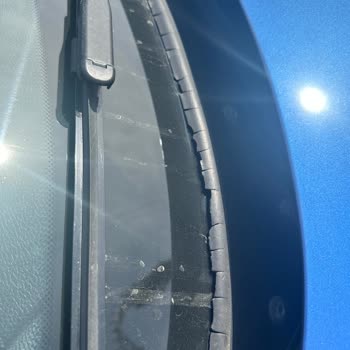 BMW F22 220D Ön Cam Fitili Kronik Sorunu Ve Ücretsiz Değişim Talebi