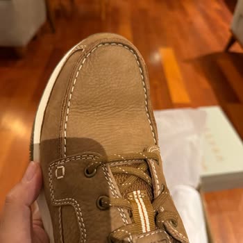 Kullanılmış Ve Hasarlı Ayakkabı Satışıyla Hayal Kırıklığı