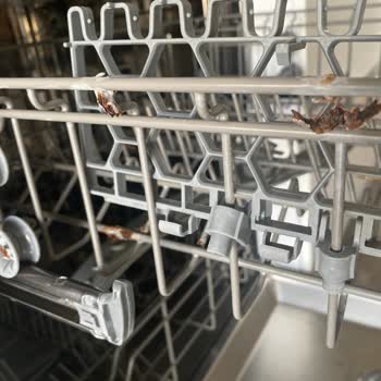 Teka Bulaşık Makinesi Sepetleri Kısa Sürede Paslandı Ve Koptu