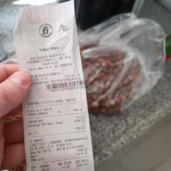 BİM’den Aldığım Fındık Çürük Çıktı, İade Edemiyorum!