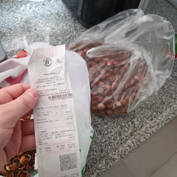 BİM’den Aldığım Fındık Çürük Çıktı, İade Edemiyorum!