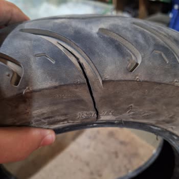 Deneme Yapılmadan Satılan Lastikler Can Güvenliğini Tehlikeye Atıyor