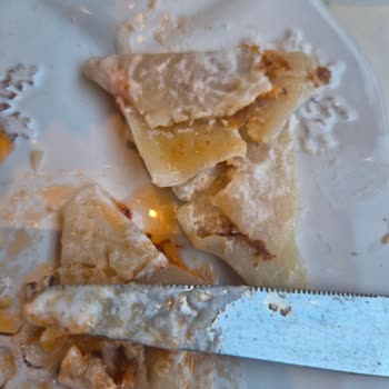 Lezzet Ve Hizmette Büyük Hayal Kırıklığı