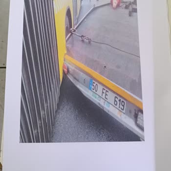 İETT Otobüsünün Çarptığı Aracıma Eksperlerden Yetersiz İlgi Ve Haksız Hasar Tespiti