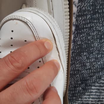 Orijinal Diye Aldığım Nike Ayakkabı Kısa Sürede Açıldı, Değişim Reddedildi