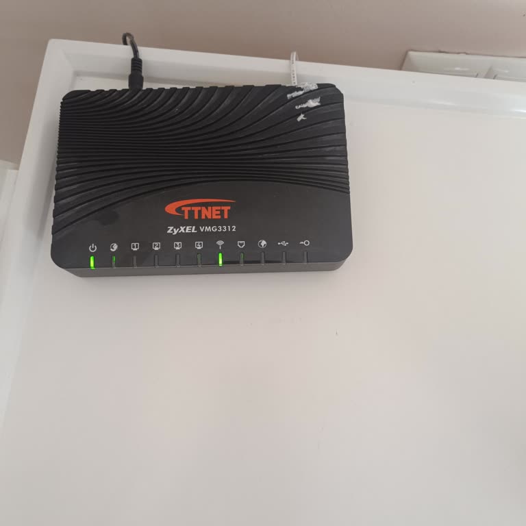 8 Gündür İnternet Yok, Sorunlar Çözülmüyor