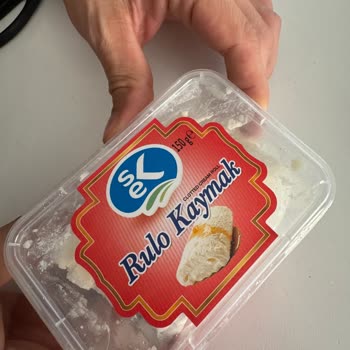Sek Süt Rulo Kaymak Açıldıktan Bir Gün Sonra Küflendi