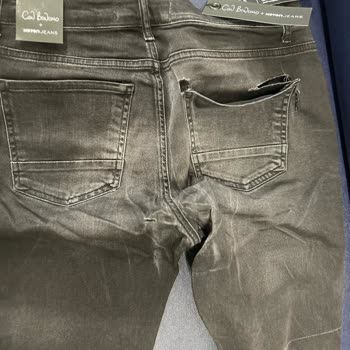 Yeni Aldığım Kot Pantolon Hem Boyasını Akıttı Hem De Parçalandı