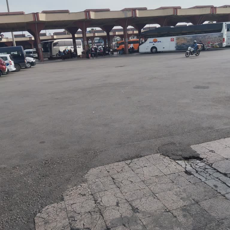 Otobüsün Sürekli Geç Gelmesi Ve Yazıhane Personelinin İlgisizliği