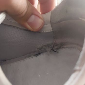 Garantiye Gönderilen Ayakkabımın Yırtılması Kullanıcı Hatası Olarak Değerlendirildi