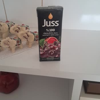 Juss Marka Meyve Suyunda Yabancı Maddeyle Karşılaştım