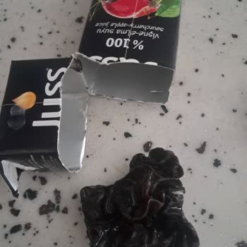 Juss Marka Meyve Suyunda Yabancı Maddeyle Karşılaştım