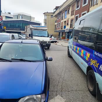 Otobüs Şoförünün Aynama Çarpıp Durmadan Yoluna Devam Etmesi Mağduriyet Yarattı