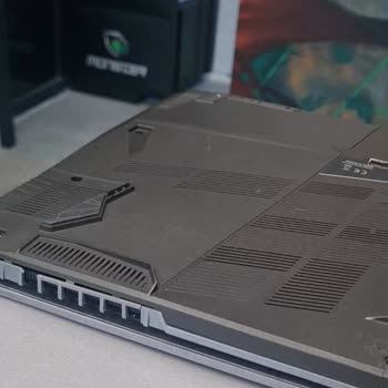 Monster Notebook Bakım Sonrası Bilgisayarımın Kasası Kırıldı Ve Güvenim Sarsıldı