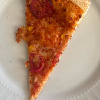 Bol Malzemos Pizza Neredeyse Malzemesiz Geldi, Sadece Hamur Yedik