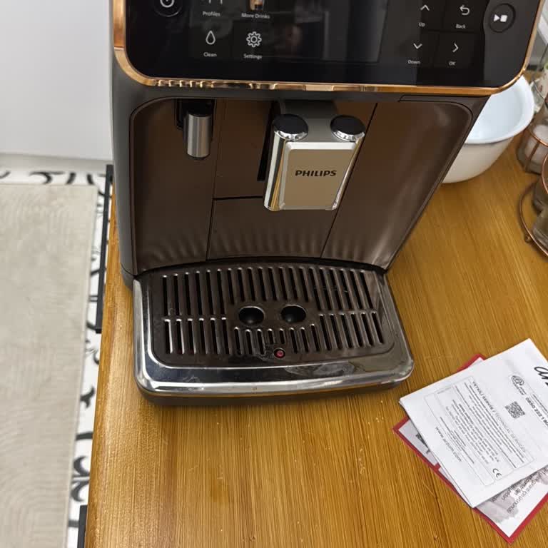 Philips 5500 Kahve Makinesi Suyu Dışarı Atıyor Değişim İstiyorum