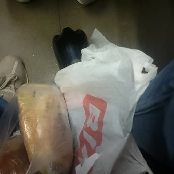 BİM Poşetlerinin Dayanıksızlığı Mağduriyet Yaratıyor