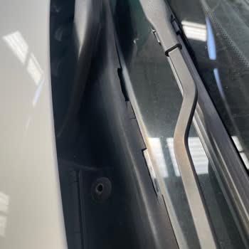 BMW 1.16i Ön Cam Fitilindeki Çatlaklar Ve Su Alma Sorunu Mağduriyet Yaratıyor