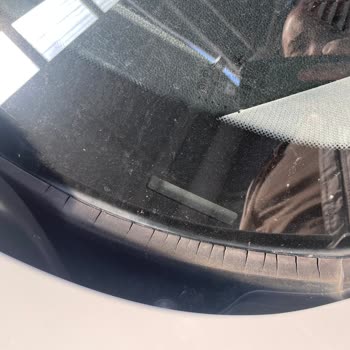 BMW 1.16i Ön Cam Fitilindeki Çatlaklar Ve Su Alma Sorunu Mağduriyet Yaratıyor