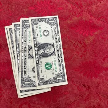 VakıfBank Gişe Çalışanının Keyfi Para Kabul Etmemesi Ve Saygısız Davranışı!