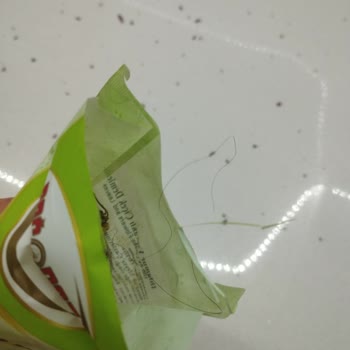 Bağdat Marka Ihlamur Paketinden Uzun Siyah Saç Teli Çıktı