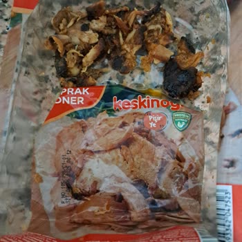 Aldığım Tavuk Dönerin İçinden Kömür Çıktı