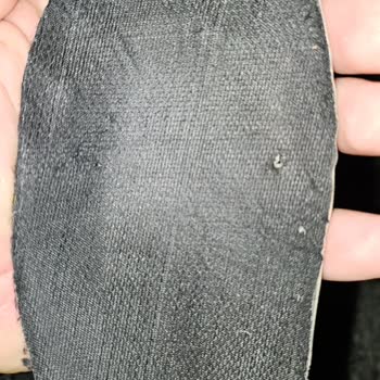 Ayakkabının Tabanından Çıkan Çiviler Ayağımı Yaraladı