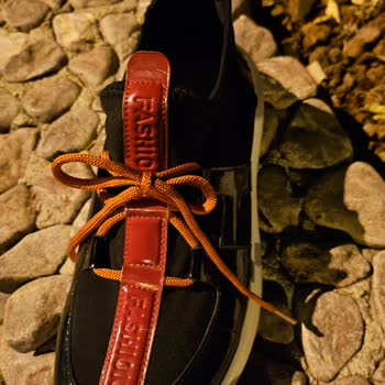 Ayakkabının Tabanından Çıkan Çiviler Ayağımı Yaraladı