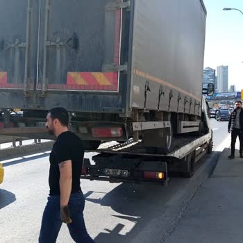 Çekici Hizmeti Yüzünden Aracım Zarar Gördü Ve Saatlerce Bekletildim
