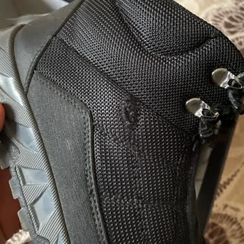 2 Ayda Açılan Ayakkabı İçin Garanti Reddi