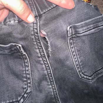 Kısa Sürede Deforme Olan Pantolon İçin Çözüm Bekliyorum