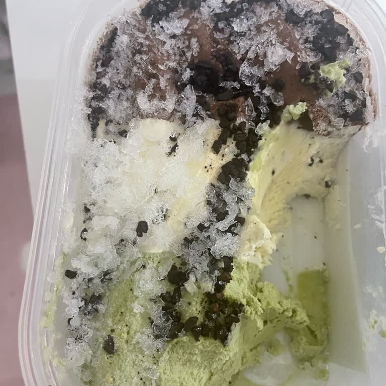 Migros Sanal Marketten Gelen Dondurma Bozuk Çıktı, Sağlık Riski Oluştu