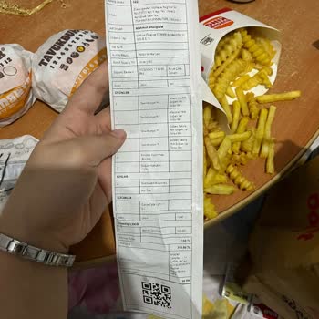 Siparişim Eksik Ve Yanlış Ürünlerle Teslim Edildi, Patatesler Bayattı
