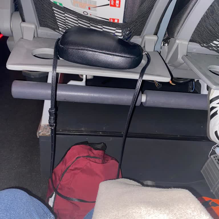 Bozuk Koltuk Ve İlgisiz Personel Nedeniyle Kötü Yolculuk Deneyimi